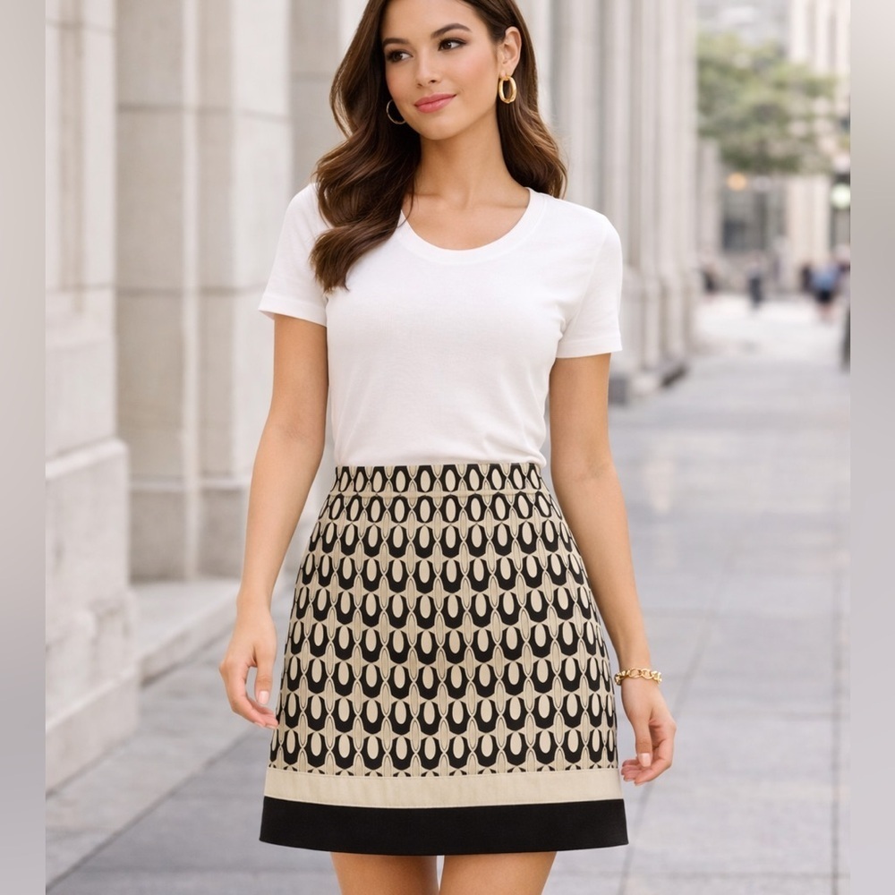 Ann Taylor Black and White Geometric Cotton Mini Skirt Size 4